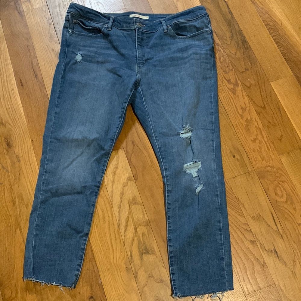 Levi's 711 Distressed Skinny Jeans Size 34 Blue Denim Raw Hem Mid Rise Cropped